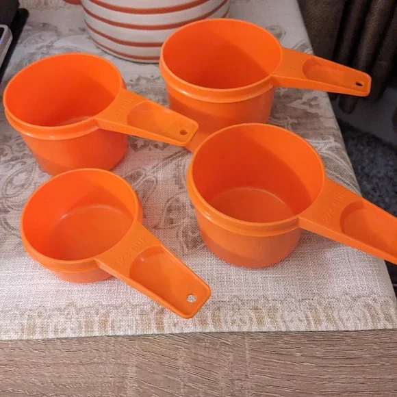VTG Tupperware Orange Measuring Cup Set 1 c 3/4 c 2/3 c 1/3 c Summer Halloween - Picture 2 of 7